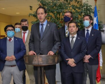 Jefe de bancada y constitución de comisión revisora de la AC contra Siches: “Espero que tengan objetividad”