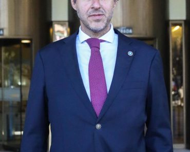 Diputado Urruticoechea busca crear Fondo para acompañamiento de mujeres con embarazo vulnerable  
